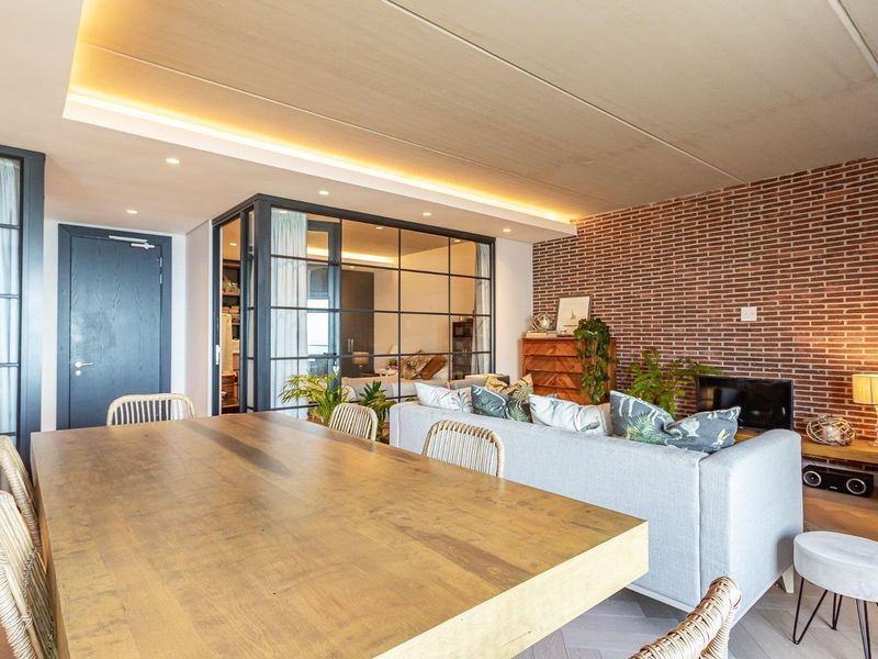 Beautiful 2 bedroom Seafront apartment in Simons Town (HB) - Photo 7