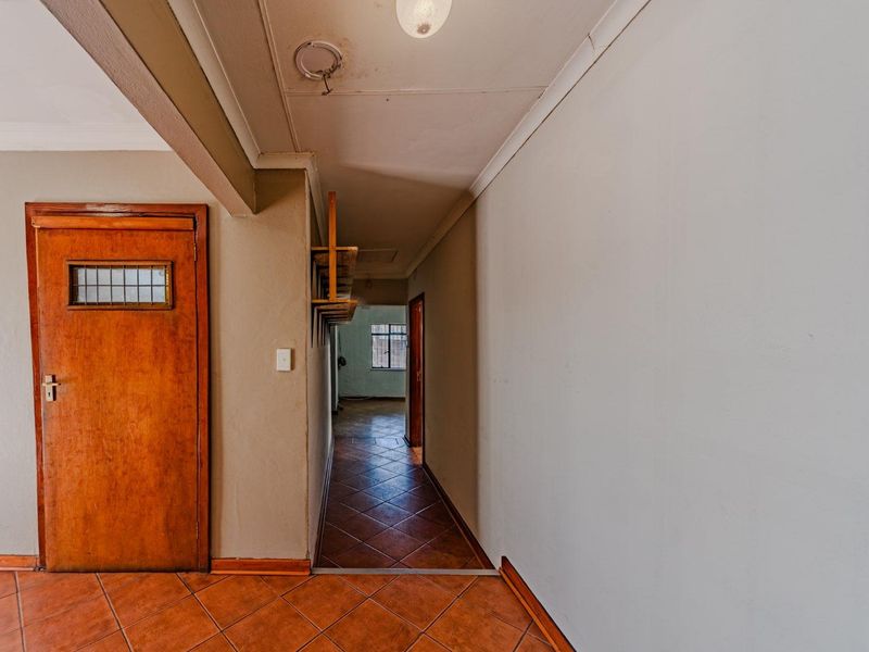 PRIME COMMERCIAL PROPERTY IN THE HEART OF RIVIERA - Photo 6
