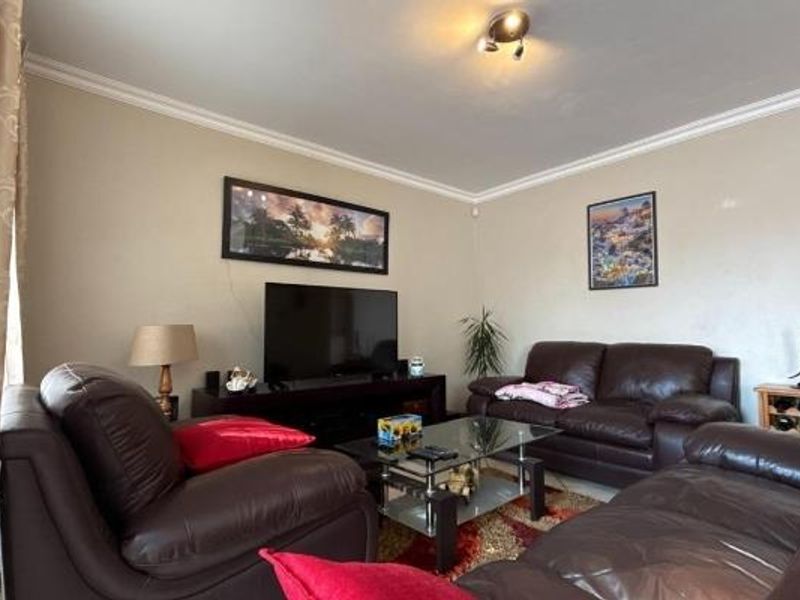 2 Bedroom Townhouse for Sale in Risana - Photo 5