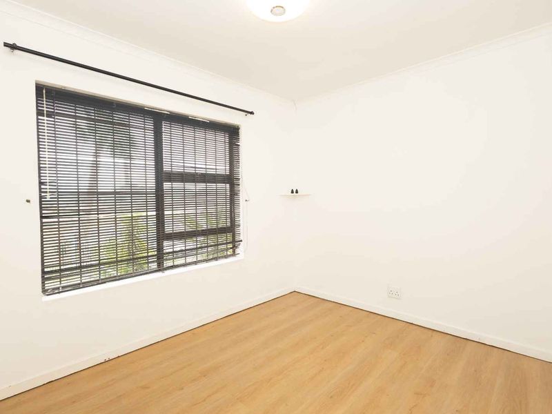 Space, Style, and Comfort - Photo 6