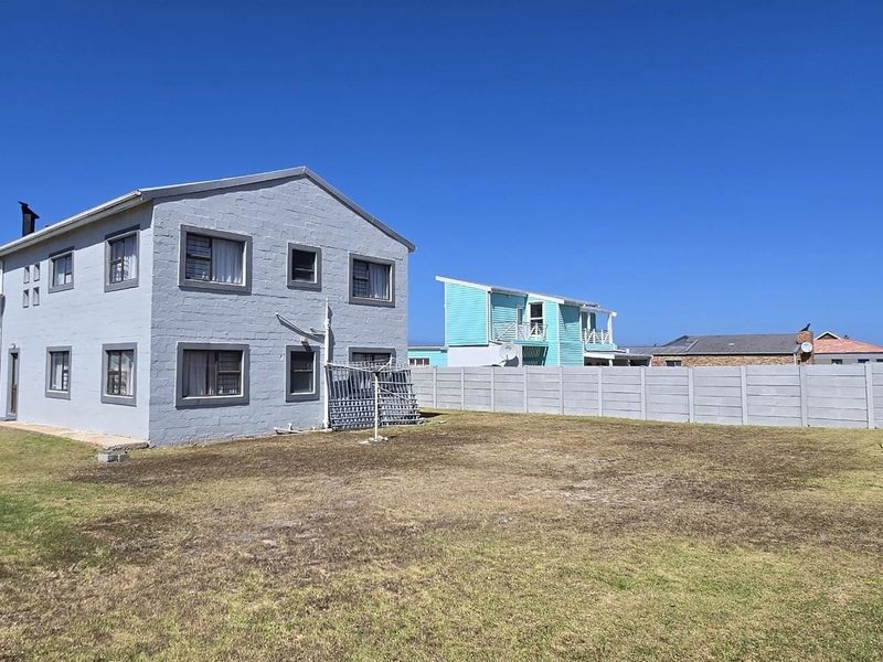 Sunshine, Space and Sea-breezes - Franskraal Style. - Photo 3