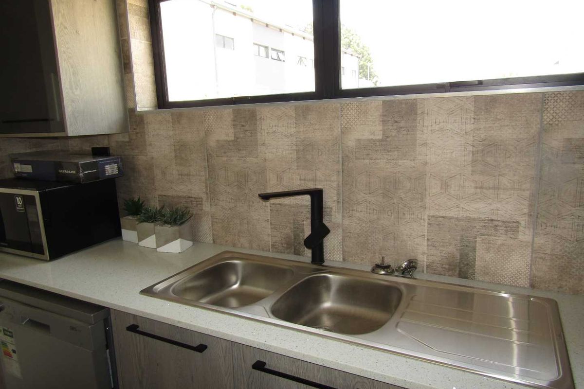 3 Bedroom Duplex well secured Complex - Photo 3