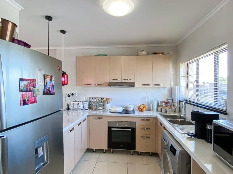 2 Bed 2 Bath Executive Apartment - Photo 8