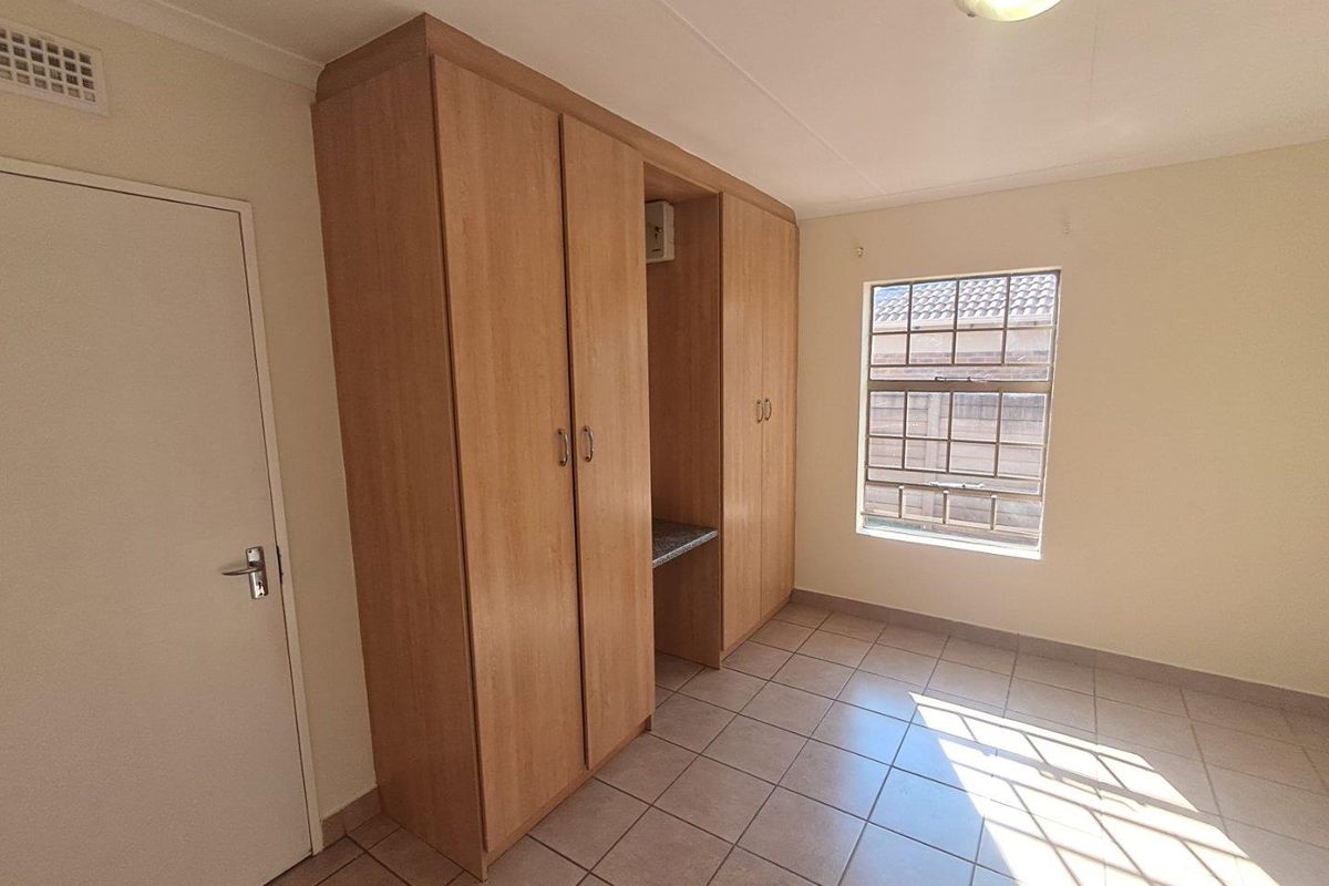 3 Bedroom House Not To Be Missed - Photo 5