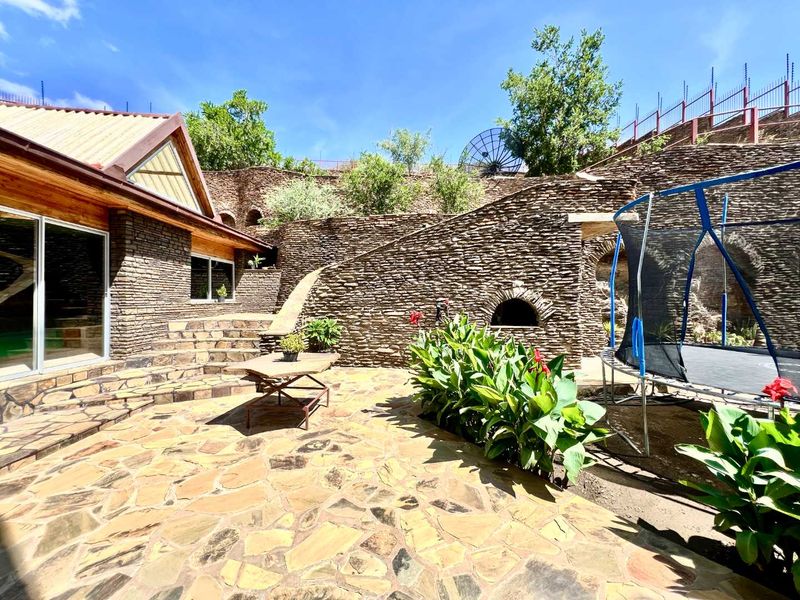 EXCELLENT LOCATION CLOSE TO PRESIDENT HOUSE - Photo 7