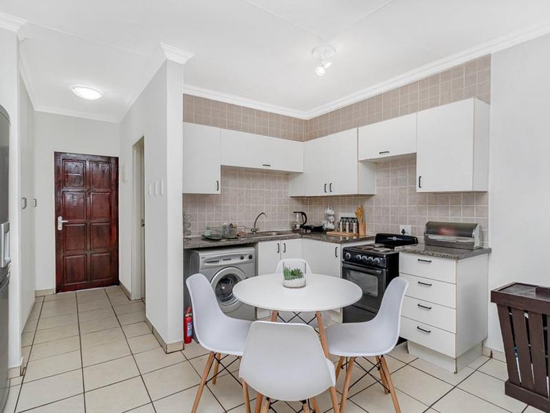 Bachelor Pad for sale in Windsor East - Photo 3