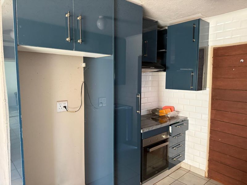 3 bed for sale in skycity - Photo 4