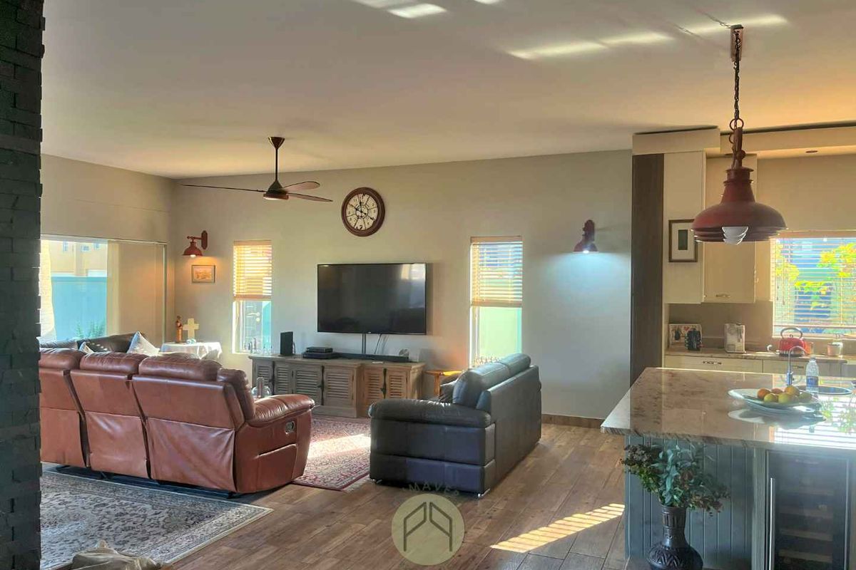 4 Bedroom House FOR SALE in Waterfront, Swakopmund - Photo 5