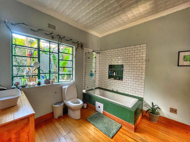 STUNNING RENOVATED HOME IN NORWOOD - Photo 9