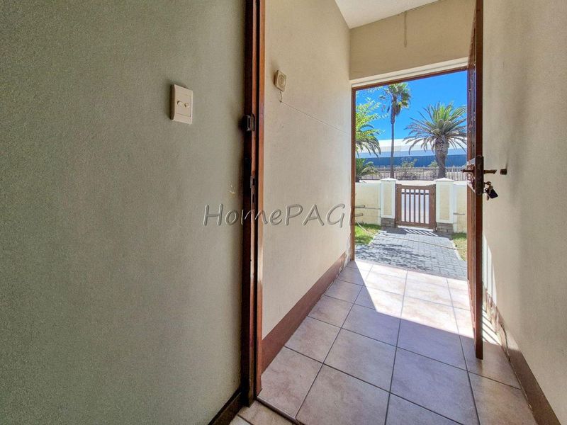 Lagoon, Walvis Bay:  Large Double Storey Home is for Sale - Photo 5