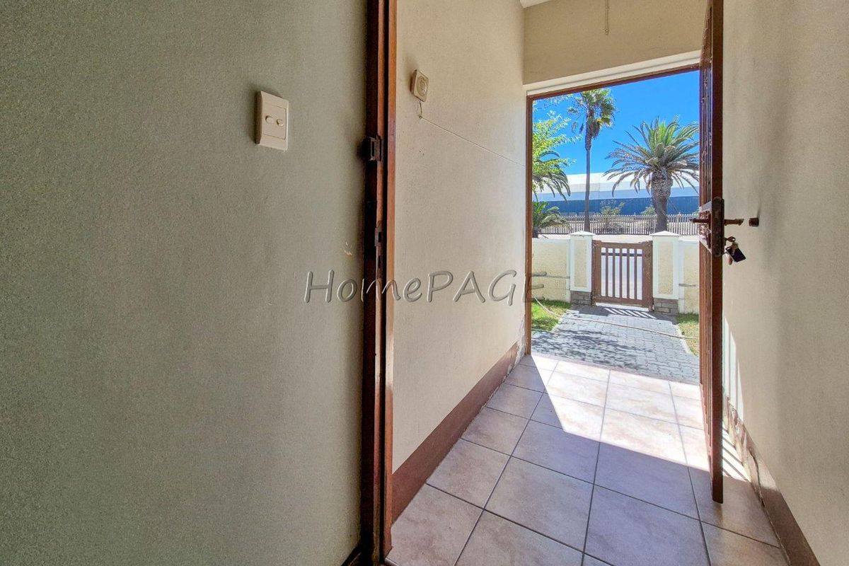 Lagoon, Walvis Bay:  Large Double Storey Home is for Sale - Photo 5