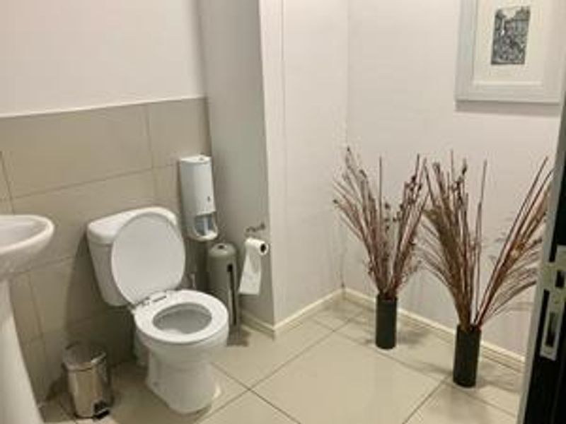 A-Grade Warehouse - For Sale -  AS INVESTMENT - Photo 9