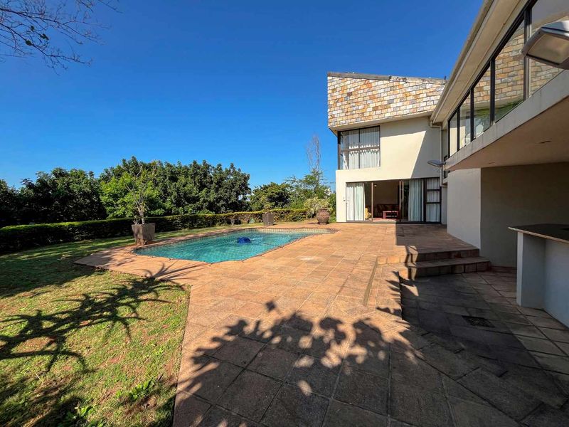 Magnificent Herrwood Park home with Sea Views. - Photo 8