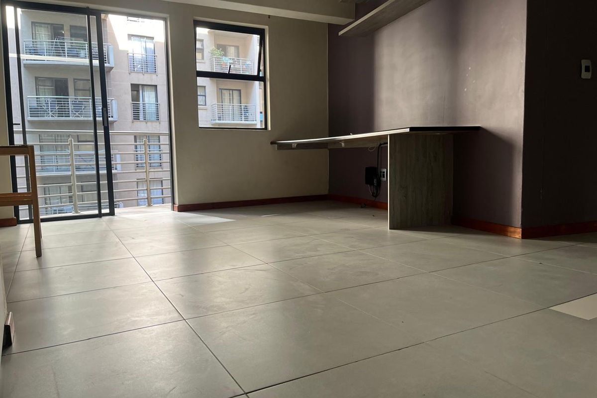 Modern 2 Bedroom in the Heart of Hatfield - Photo 3