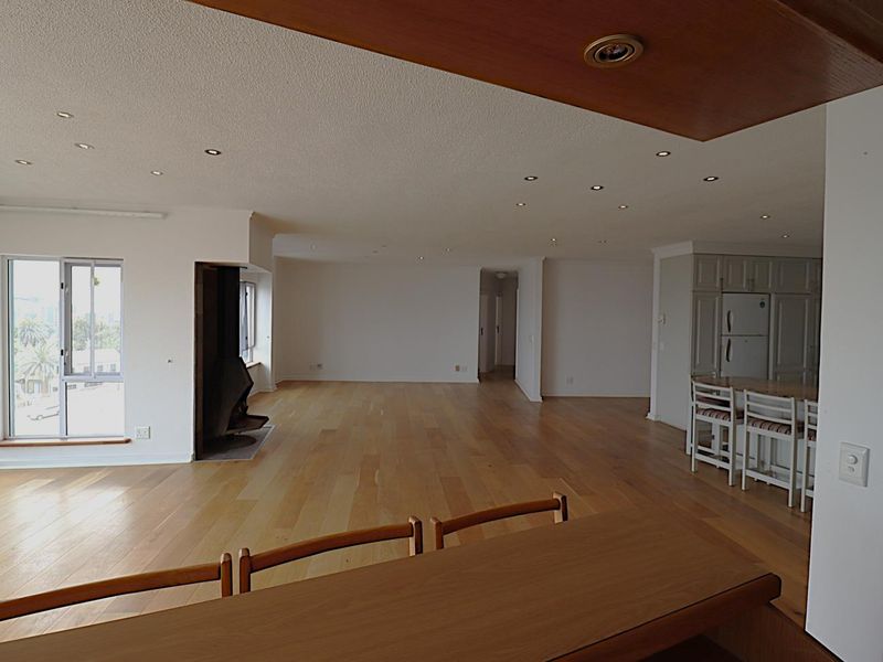 Penthouse with Exceptional Sea Views and Walking Distance to Beach and Town Centre, Swakopmund - Photo 7