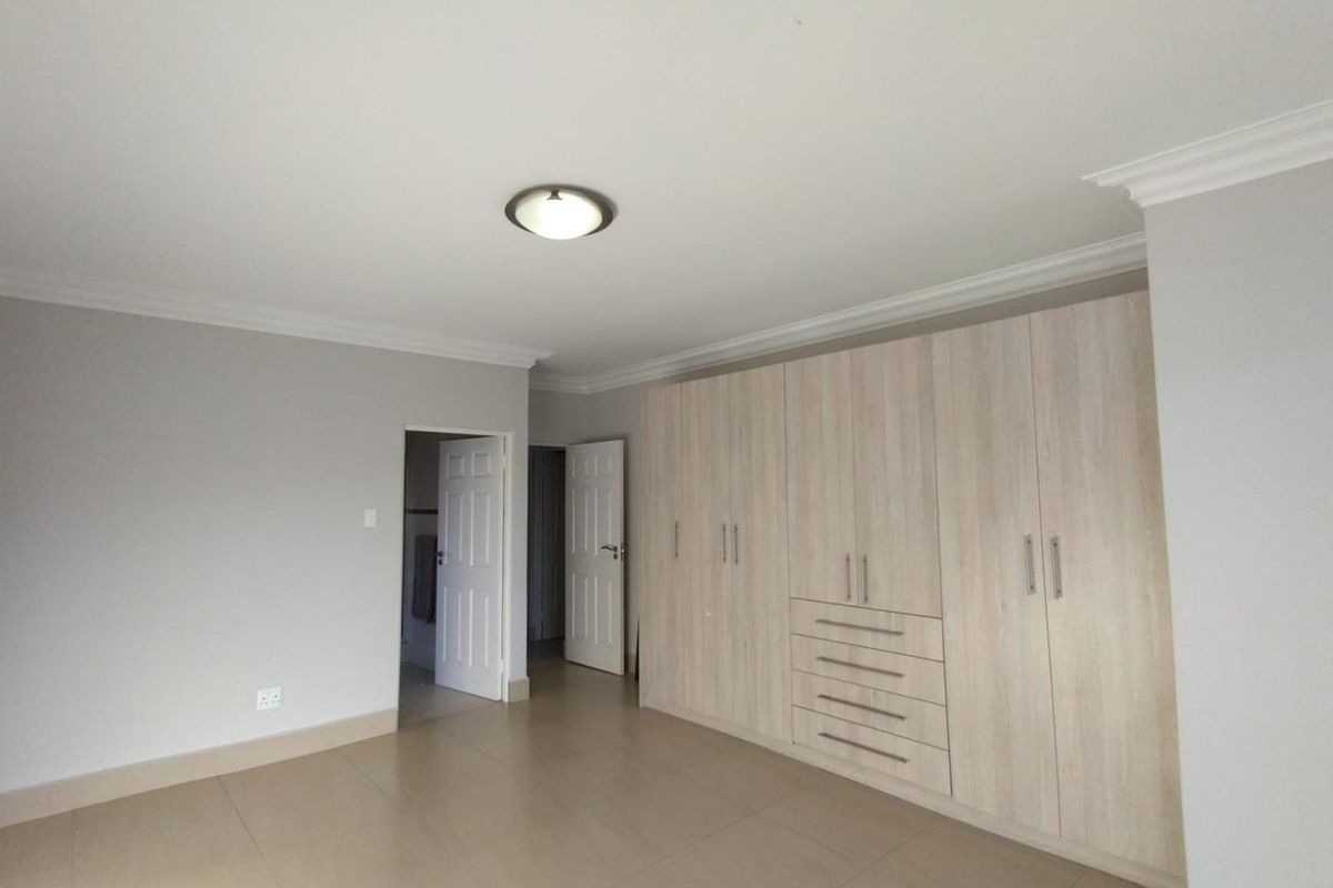 Modern Luxury Meets Secure Living – Stunning 4-Bedroom Townhouse in Shellyvale! - Photo 5