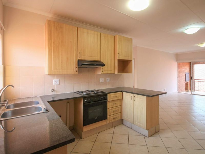 Welcome to Hazeldean - 2 Bedrooms/ 2 Bathrooms/ 1 Garage - Second Floor Unit! - Photo 5