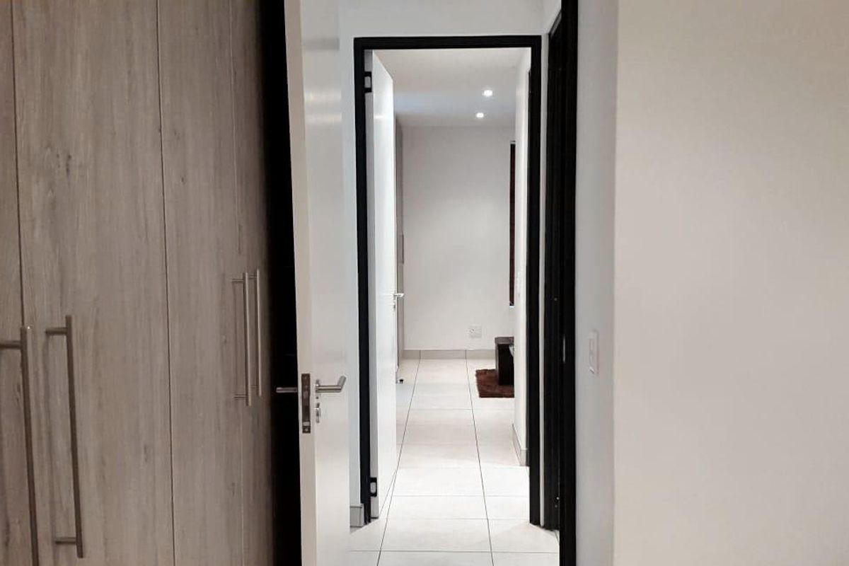 2Bedroom Corner Unit Townhouse for Sale on Omeya - Photo 5