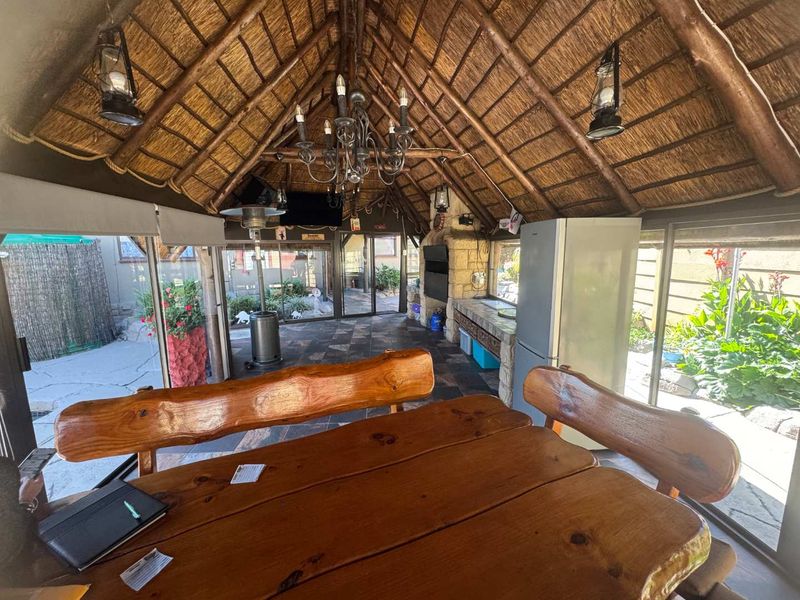 Family Home with Large Flatlet for Sale - Photo 5