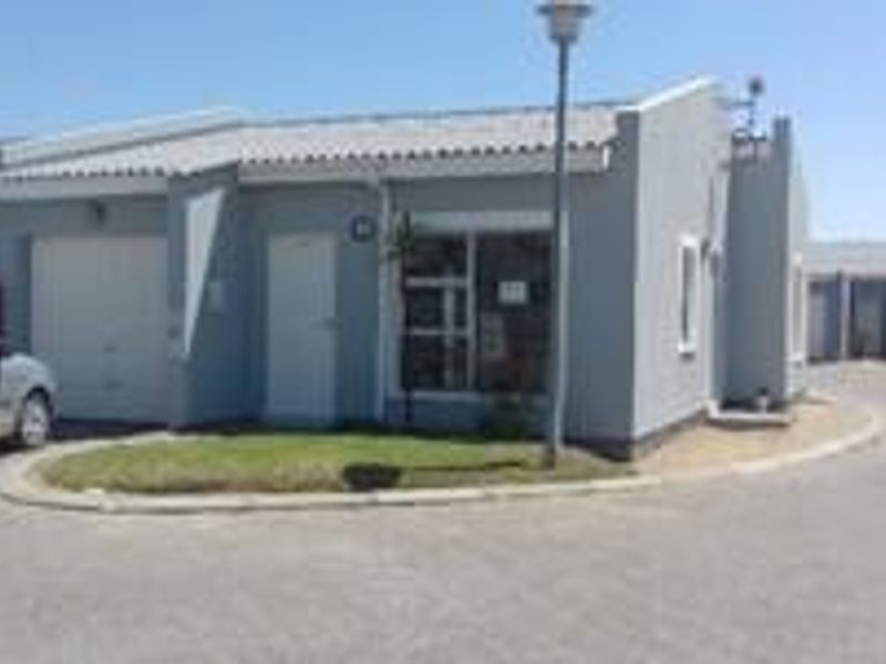 Townhouse for Sale - Pelican Village - Tamariskia - Swakopmund - Photo 4