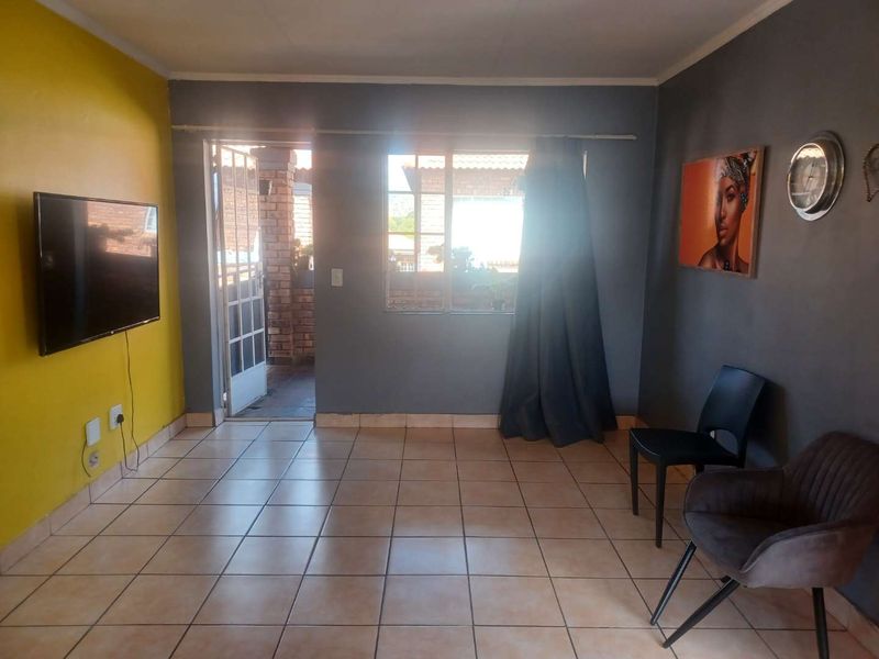 2 Bedroom Apartment for Sale in Andeon - Photo 5