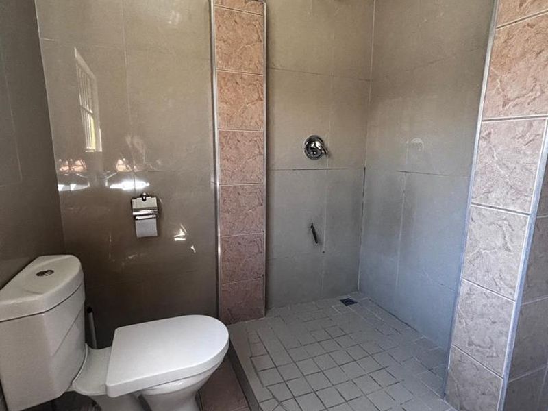 WOODSTOCK PROPERTY FOR SALE - Photo 3