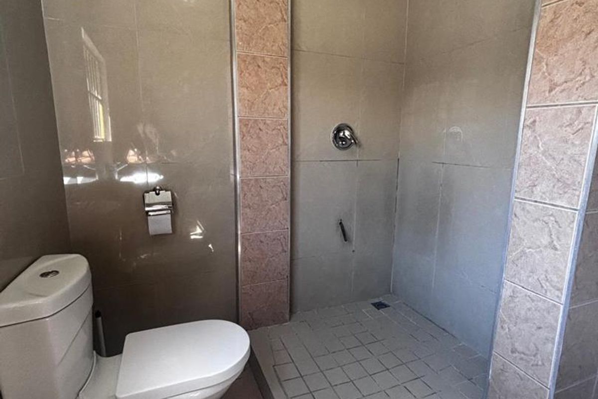 WOODSTOCK PROPERTY FOR SALE - Photo 3