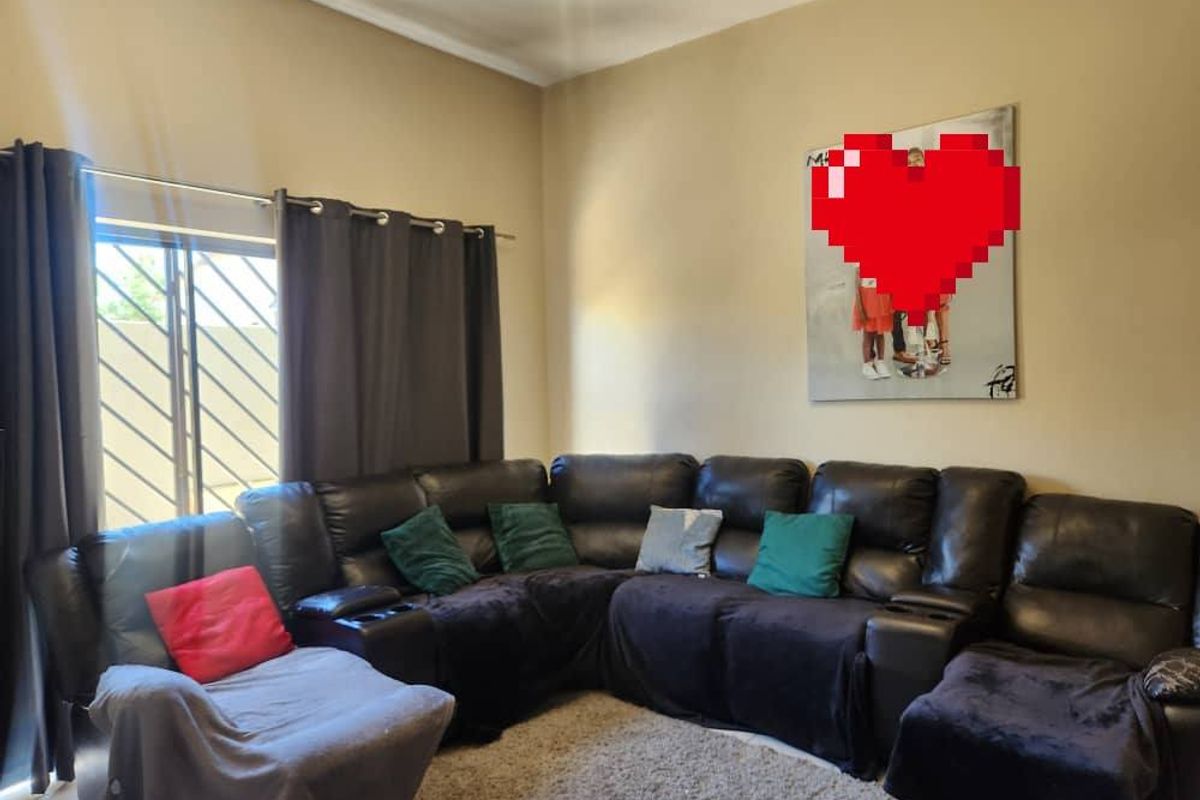 3 Bedroom Townhouse For Sale in Wanaheda - Photo 4