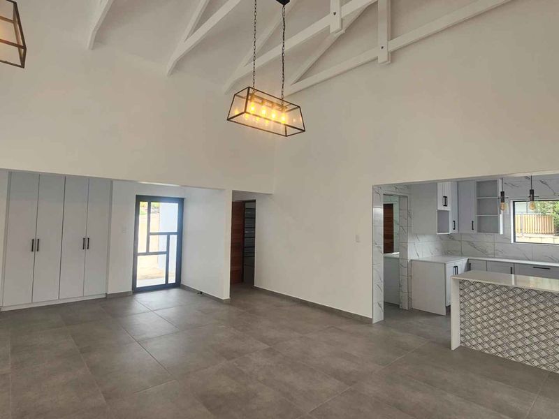 Modern Coastal Masterpiece with Breathtaking Views and Dual Entertainment Areas - Photo 5