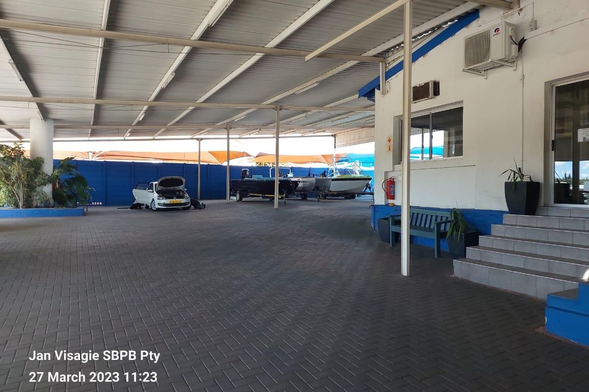 FOR SALE - Prime Location next to Hosea Kutako Drive - Photo 3