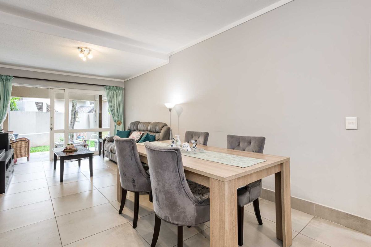 Charming Ground Floor Living with Private Garden in Sibiti Private Estate - Photo 4