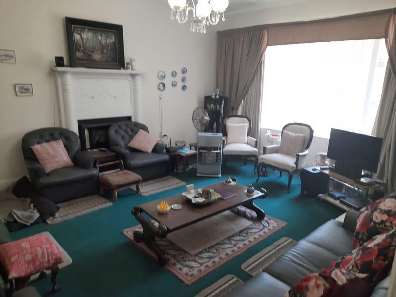 Charming 3 Bedroom House in Aliwal North - Photo 8