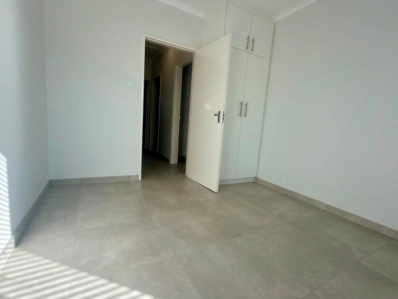 4 Bedroom Townhouse TO LET in Ludwigsdorf - Photo 7