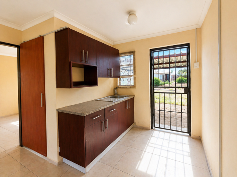 Priced to Sell! 2-Bedroom Home with Big Yard & Future Potential - Photo 2