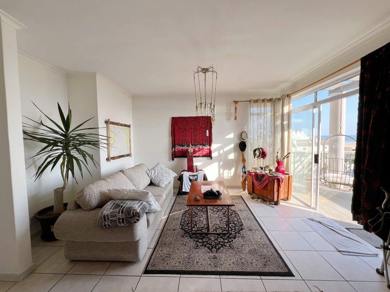 Stunning Sea Views - Photo 2
