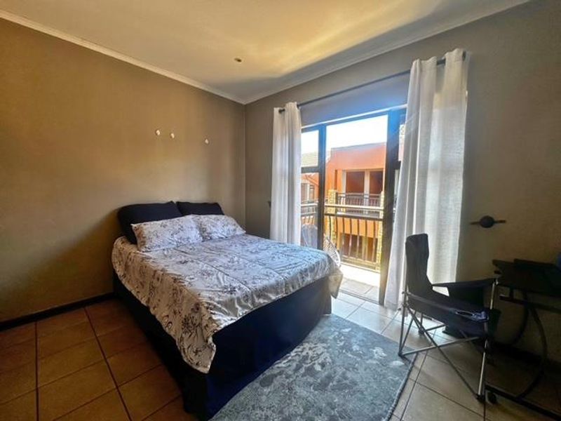 Bachelor Flat in Secure Lifestyle Estate - Exceptional Investment Opportunity - Photo 3