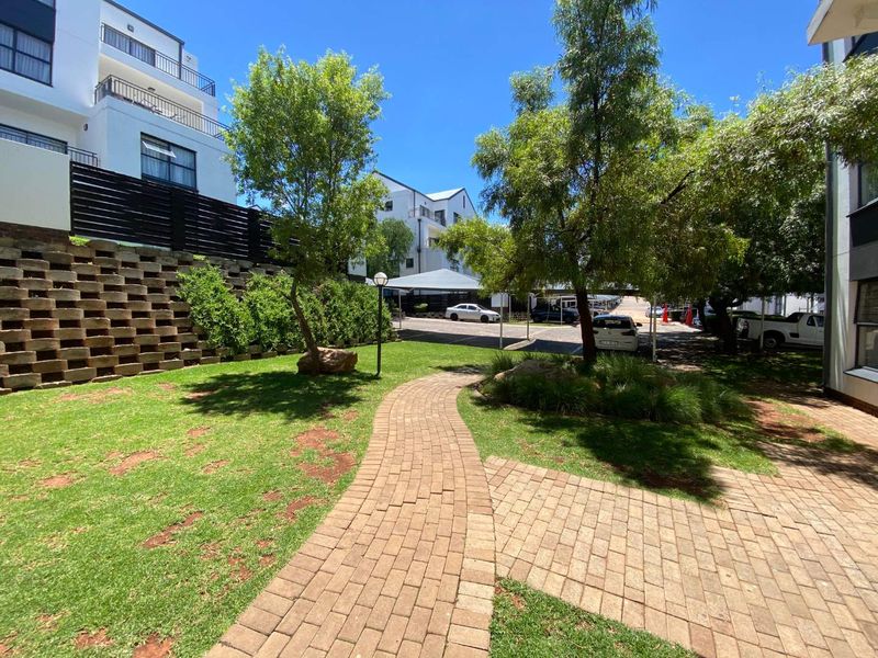 2 Bedroom Apartment for Sale - Photo 2