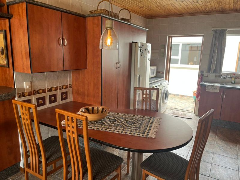 Sole Mandate-Beautiful Town House in Security Complex close to town - Photo 7