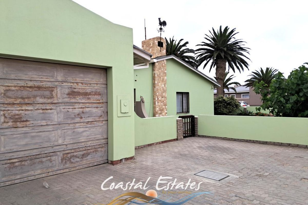 **Charming 5-Bedroom Corner Property in Kramersdorf** - Photo 5