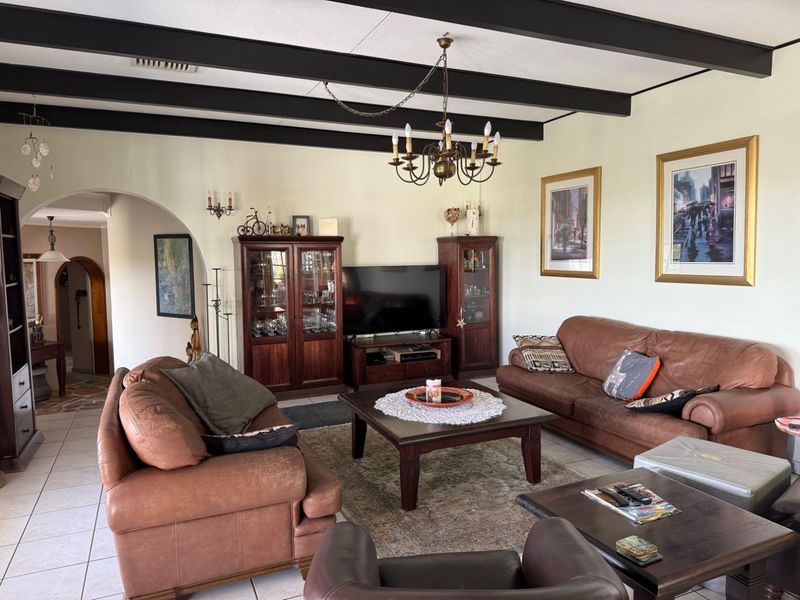 Breathtaking Views at this stunning property in Klein Windhoek - Photo 5