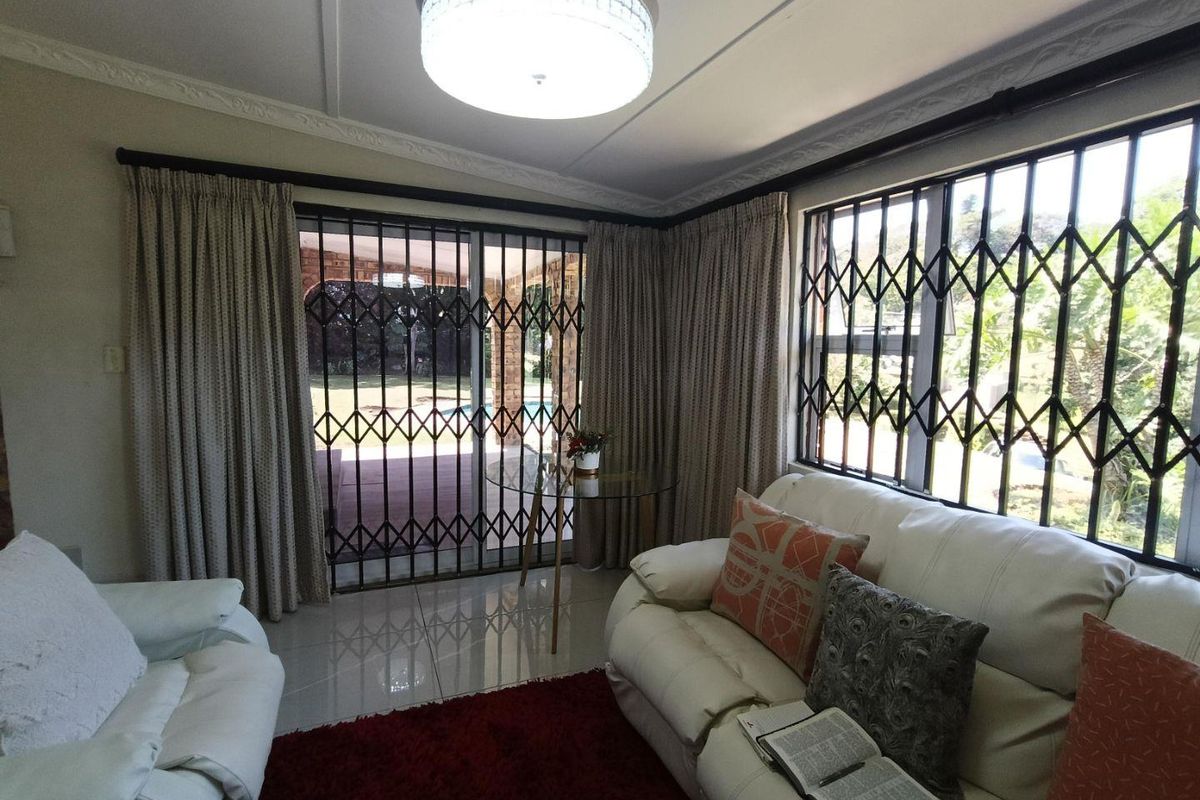Beautiful 4-Bedroom Family Home for Rent - Photo 2
