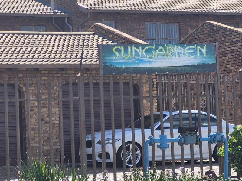 Welcome to Sun Gardens – where space, comfort and convenience come together perfectly. - Photo 1