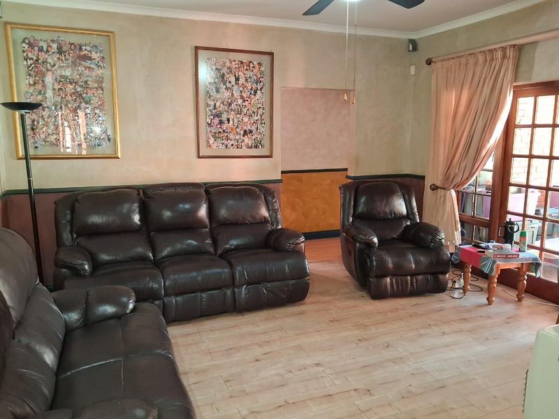 Four bedroom family house for sale in Steiltes with the option to work from home - Photo 10
