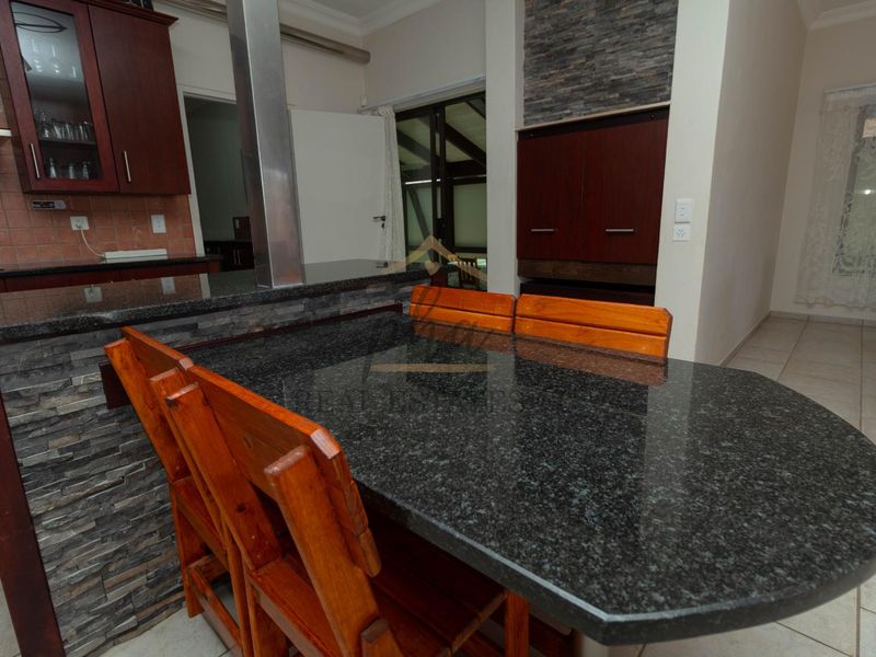 Coastal Charm - Photo 9