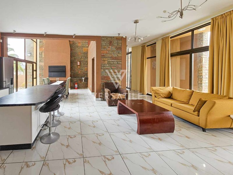 Spacious Multi-Living Home in Hage Heights, Swakopmund - Photo 3