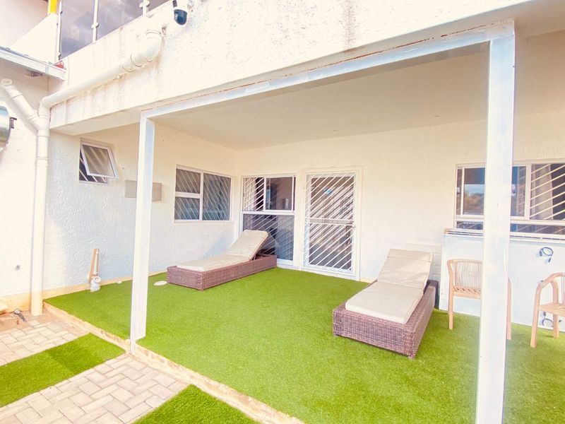 HOUSE FOR SALE IN KHOMASDAL EXIT 16 - Photo 4