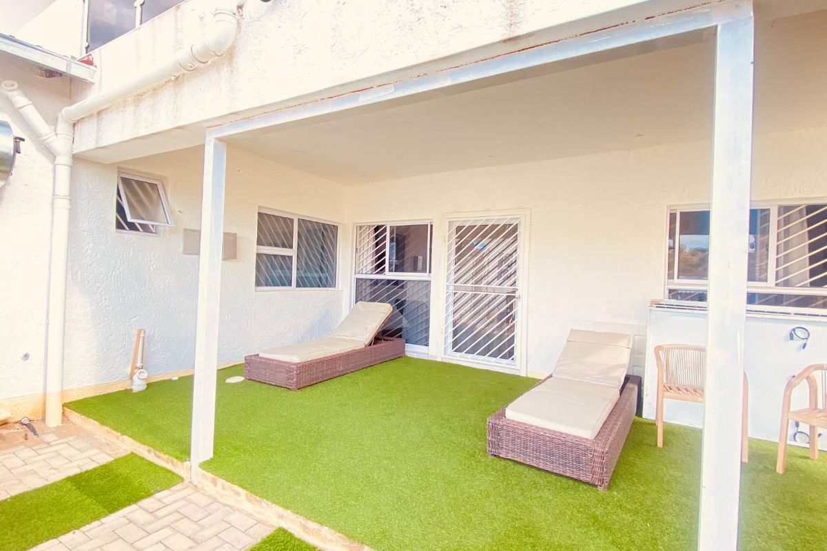 HOUSE FOR SALE IN KHOMASDAL EXIT 16 - Photo 4