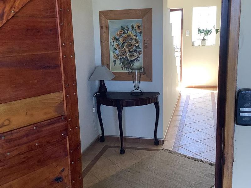 3 Bedroom house with flat for sale - Henties Bay - Photo 9