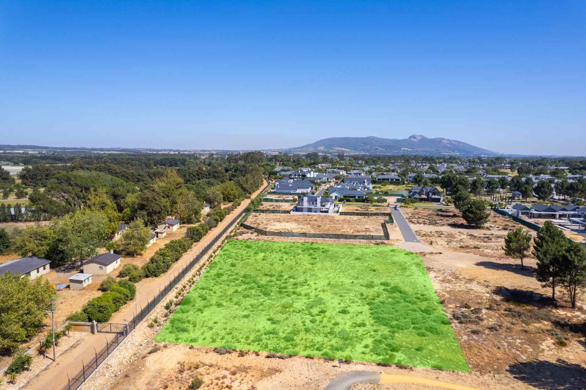 An exceptional opportunity to design and build a bespoke home in The Acres at Pearl Valley Golf & Country Estate - Photo 2