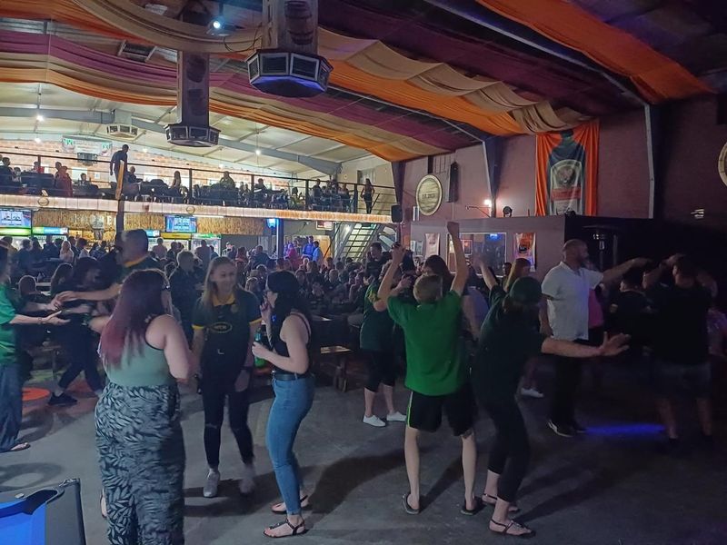 BUSINESS INCLUDE BAR AND RESTAURANT AND SLOT MACHINES.ENDLESS POTENTIAL. REED BELOW. - Photo 5